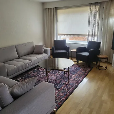 136 M2 With 3 Bedrooms And 2 Livingrooms, 2 Floors, Walking Distance To Amenities Apartment *