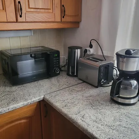 136 M2 With 3 Bedrooms And 2 Livingrooms, 2 Floors, Walking Distance To Amenities Διαμέρισμα *