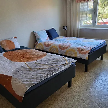 Διαμέρισμα 136 M2 With 3 Bedrooms And 2 Livingrooms, 2 Floors, Walking Distance To Amenities