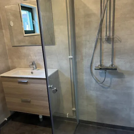 136 M2 With 3 Bedrooms And 2 Livingrooms, 2 Floors, Walking Distance To Amenities