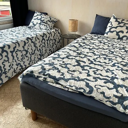 136 M2 With 3 Bedrooms And 2 Livingrooms, 2 Floors, Walking Distance To Amenities