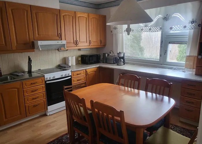 136 M2 With 3 Bedrooms And 2 Livingrooms, 2 Floors, Walking Distance To Amenities Narpio