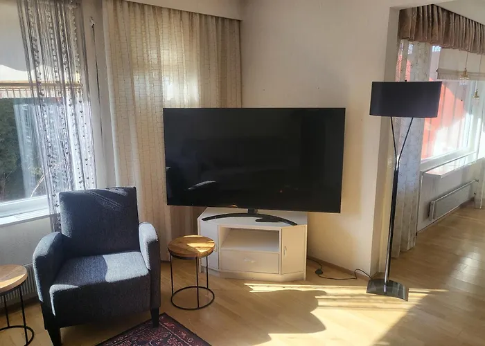 Апартаменты 136 M2 With 3 Bedrooms And 2 Livingrooms, 2 Floors, Walking Distance To Amenities Narpio