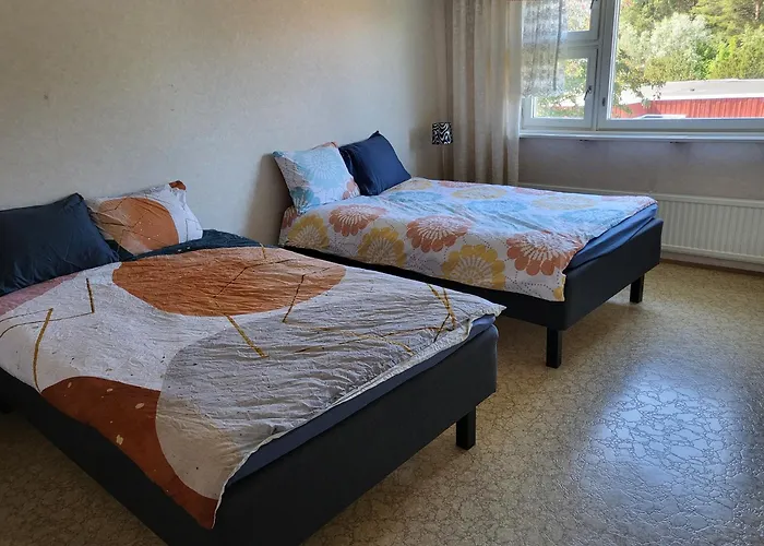 Apartman 136 M2 With 3 Bedrooms And 2 Livingrooms, 2 Floors, Walking Distance To Amenities